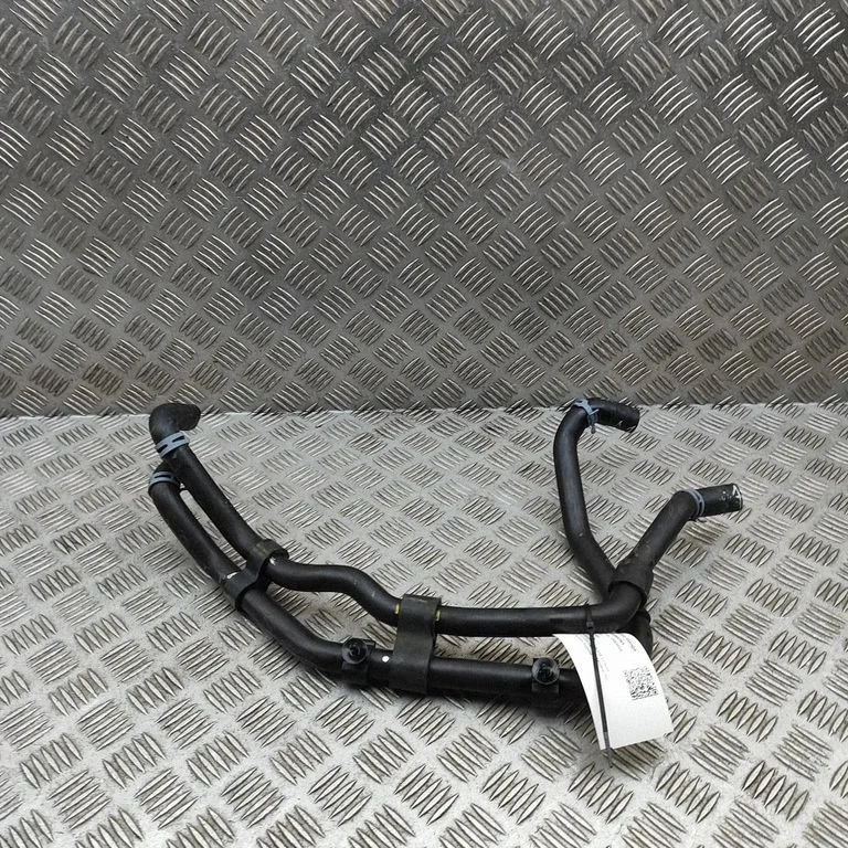 Motora dzesēšanas caurule (-es)/šļūtene (-es) 1EA121157A