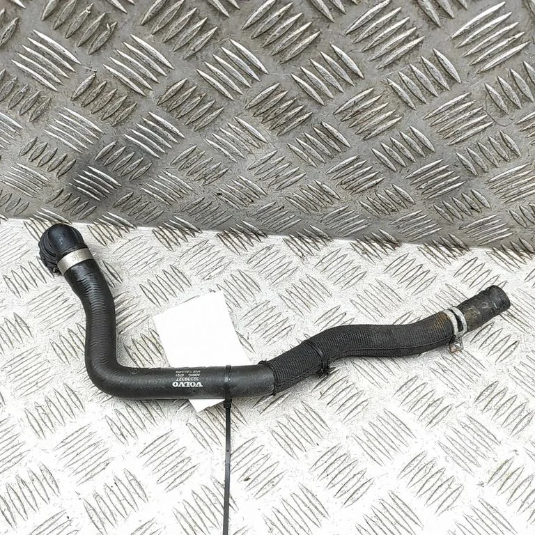 Motora dzesēšanas caurule (-es)/šļūtene (-es) 32339327