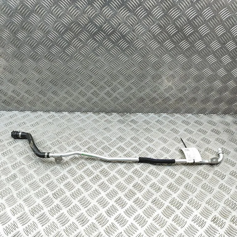 Przewody układu chłodzenia silnika 8598362