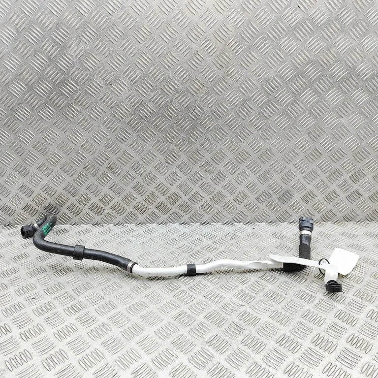 Motora dzesēšanas caurule (-es)/šļūtene (-es) 9874296