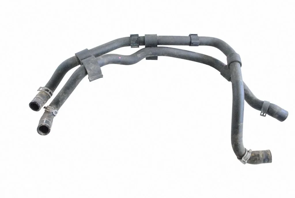 Motora dzesēšanas caurule (-es)/šļūtene (-es) 1EA121157K