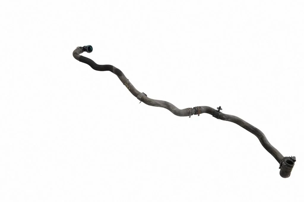 Mootori jahutusvedeliku toru / voolik FPLA8D050CC
