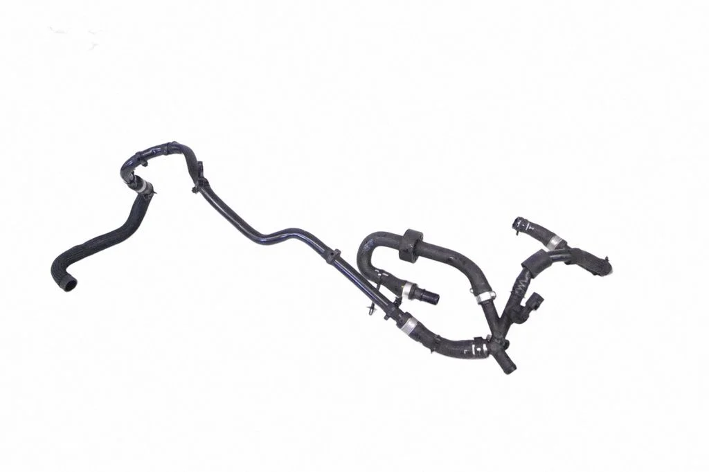 Engine coolant pipe/hose J9D38D118AC
