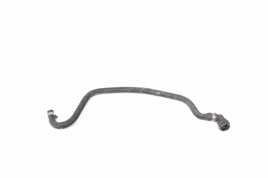 Engine coolant pipe/hose 7504010