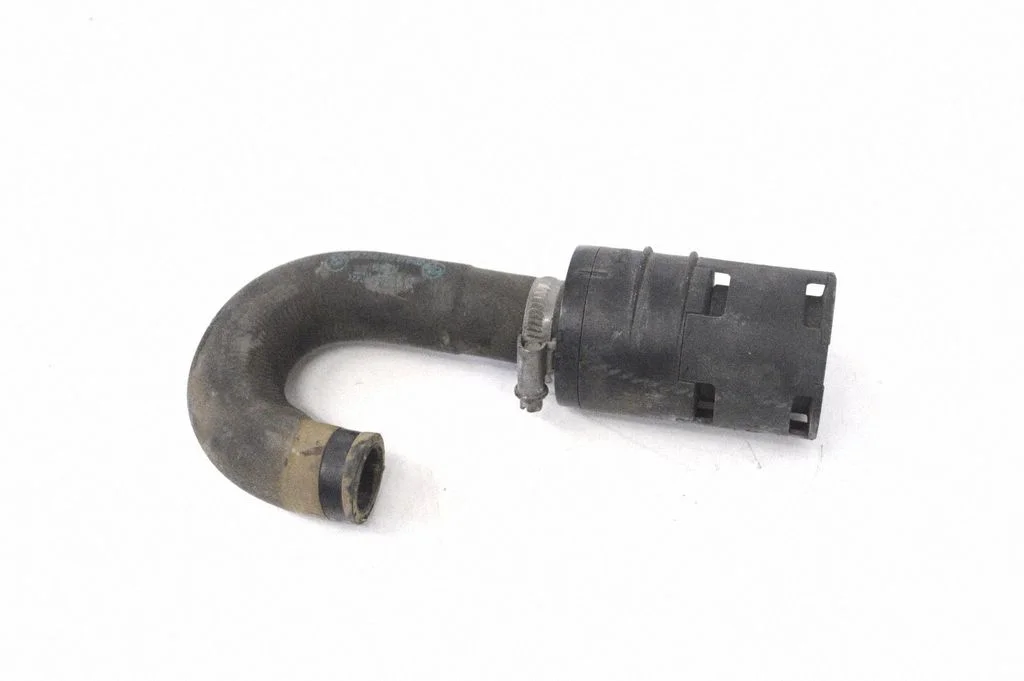 Engine coolant pipe/hose 6900978