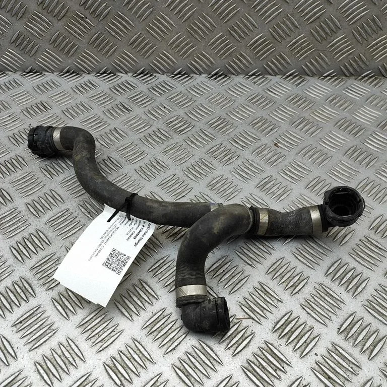 Motora dzesēšanas caurule (-es)/šļūtene (-es) A2055013291
