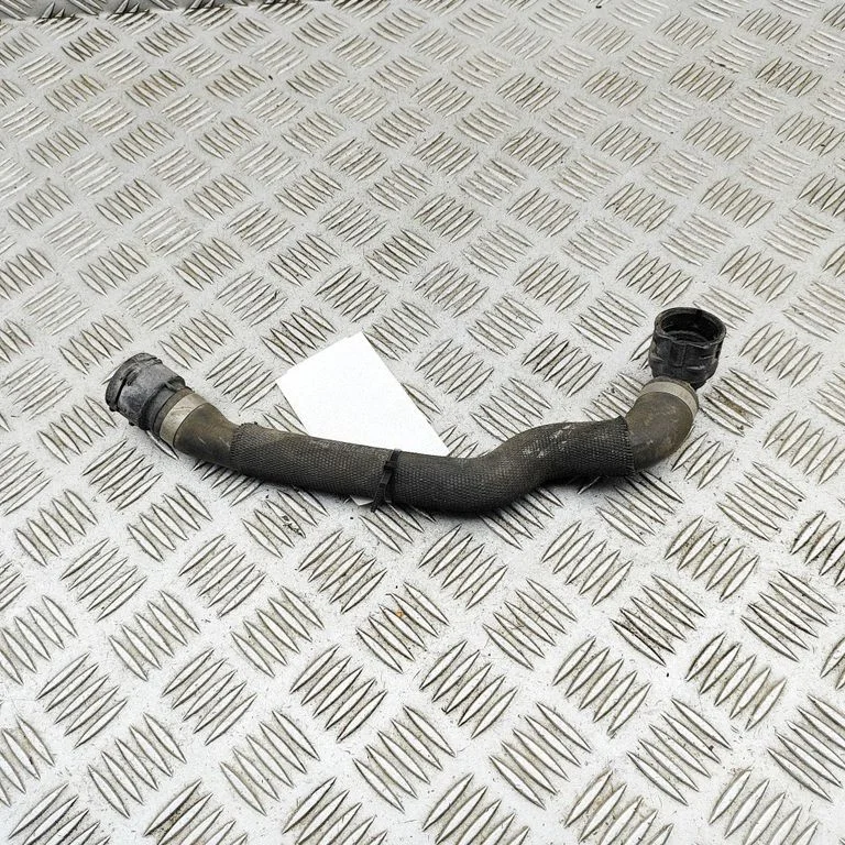Engine coolant pipe/hose – Mercedes-Benz C-Class W205 (2014-2021)