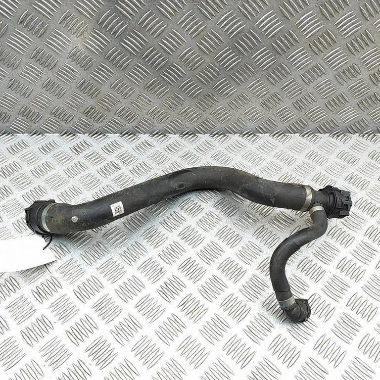 Engine coolant pipe/hose 8654823