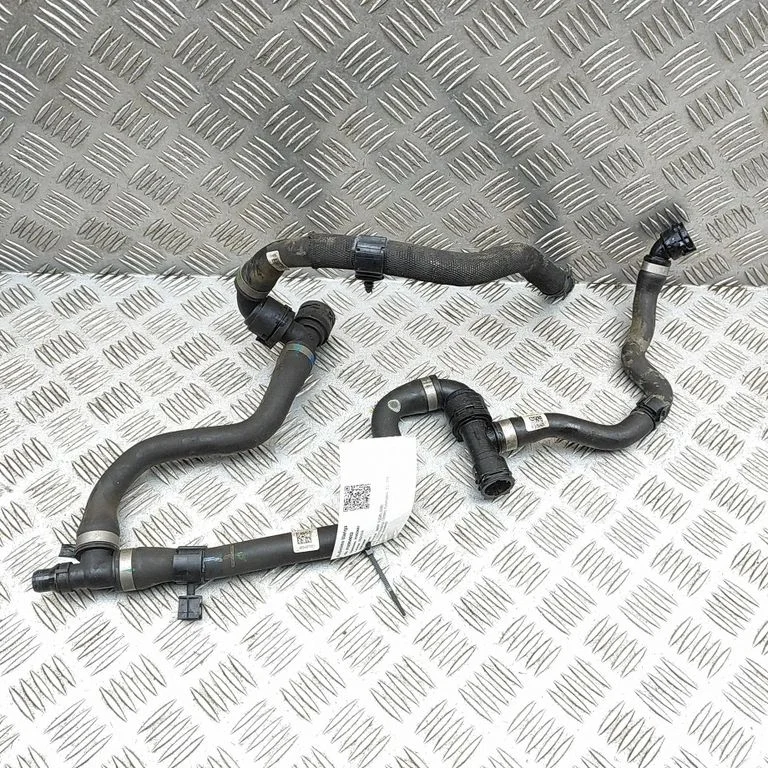 Engine coolant pipe/hose 8654846