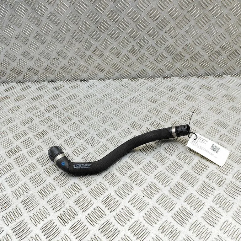 Motora dzesēšanas caurule (-es)/šļūtene (-es) A2055010800