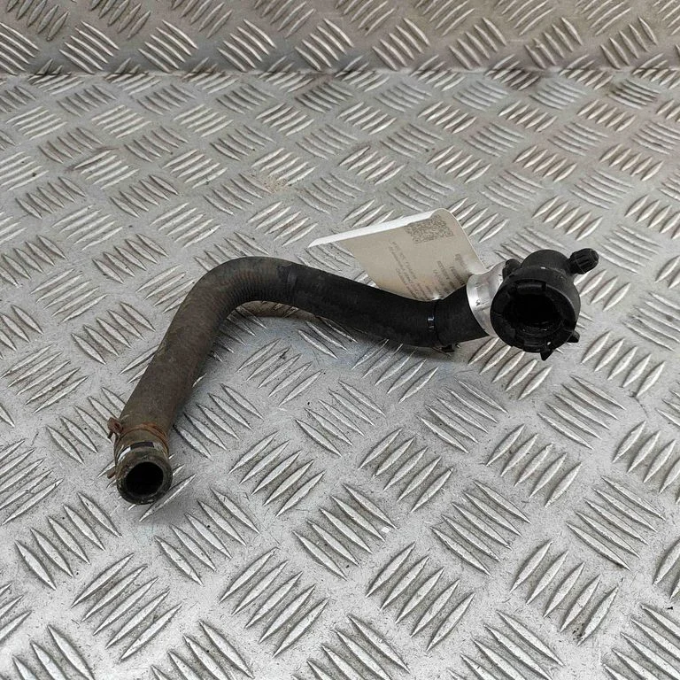 Motora dzesēšanas caurule (-es)/šļūtene (-es) 924337050R