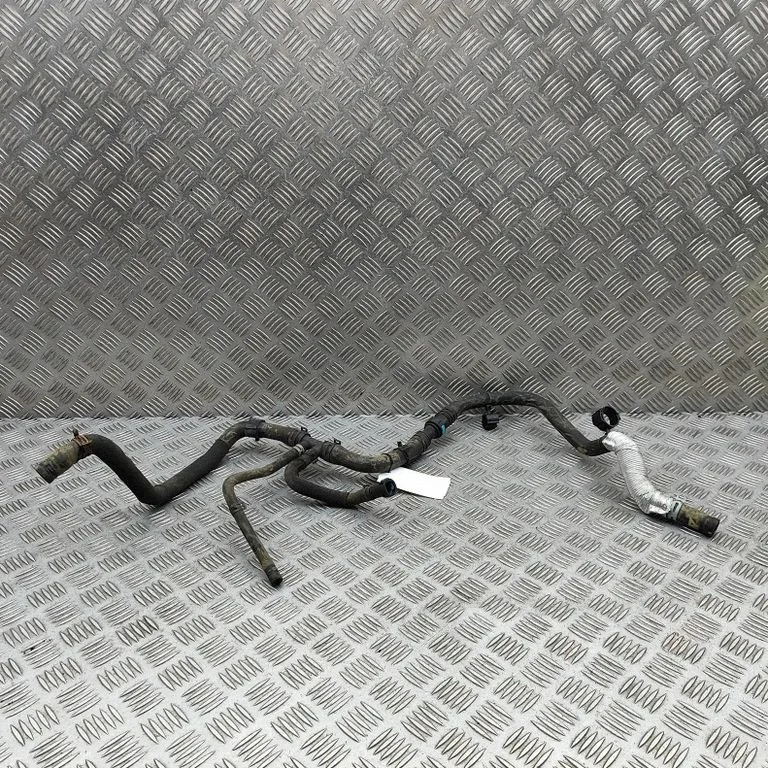 Motora dzesēšanas caurule (-es)/šļūtene (-es) JB3G18C266CF