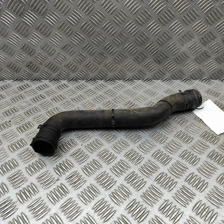 Engine coolant pipe/hose – Land Rover Discovery Sport (2014-)