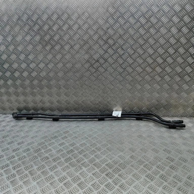 Variklio aušinimo vamzdelis (-ai)/ žarna (-os)