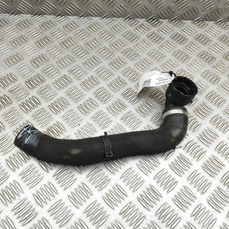 Engine coolant pipe/hose 4M0122101EK