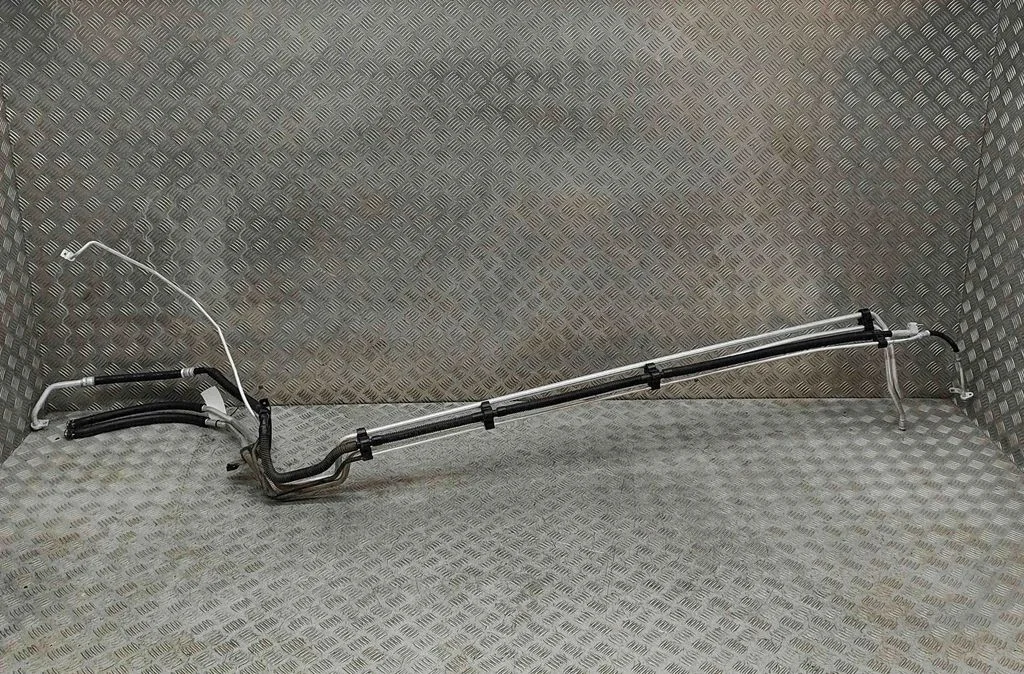 Mootori jahutusvedeliku toru / voolik 7T0815663B