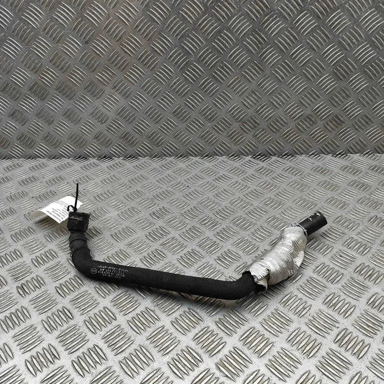 Mootori jahutusvedeliku toru / voolik 7T0122157AK
