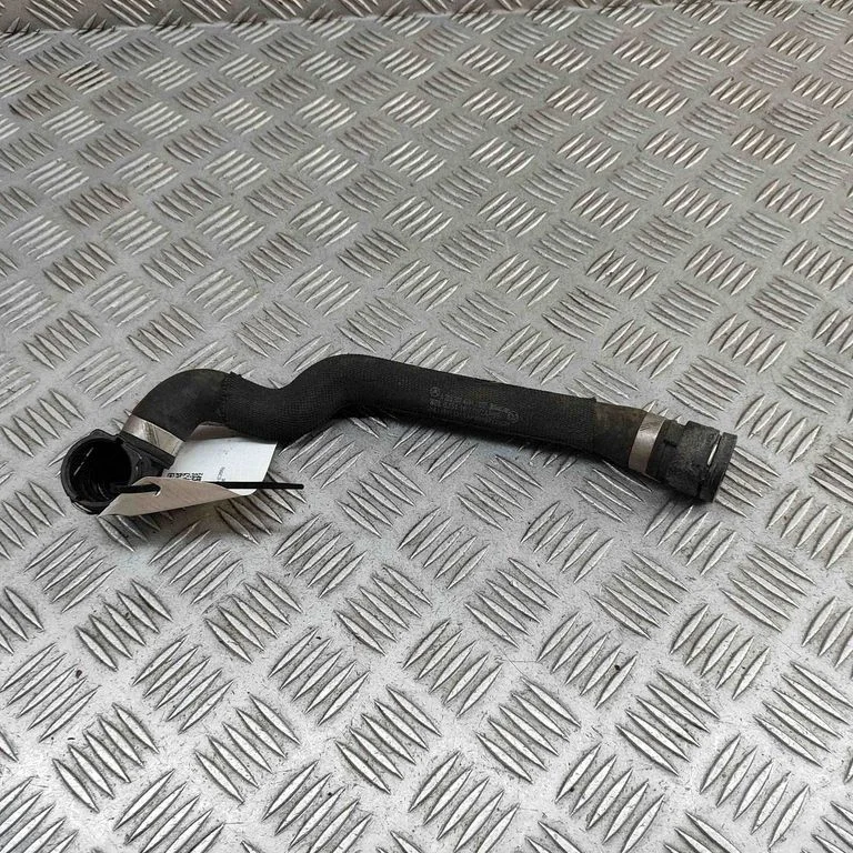Engine coolant pipe/hose – Mercedes-Benz C-Class W205 (2014-2021)