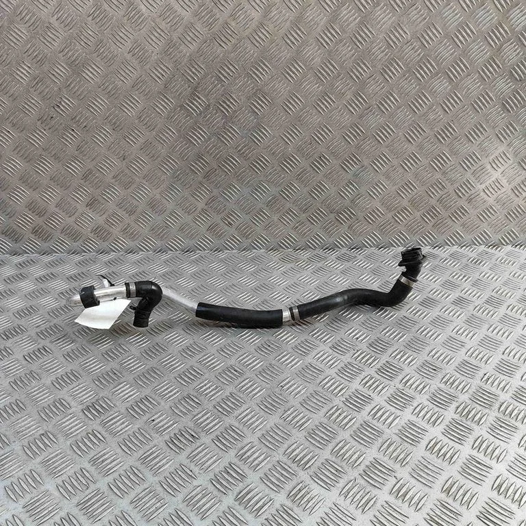 Engine coolant pipe/hose – Mercedes-Benz C-Class W205 (2014-2021)