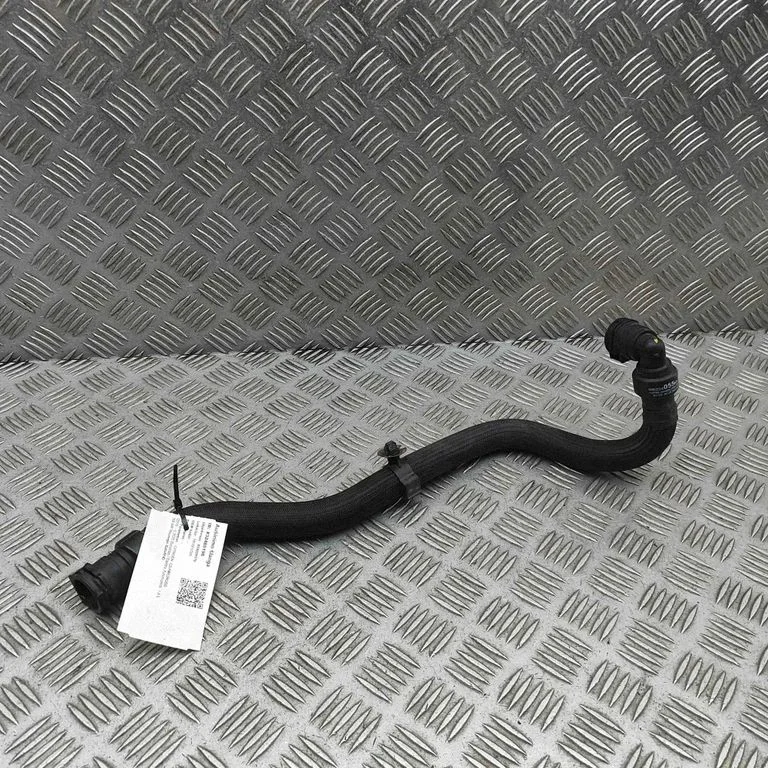 Motora dzesēšanas caurule (-es)/šļūtene (-es) 9822405580