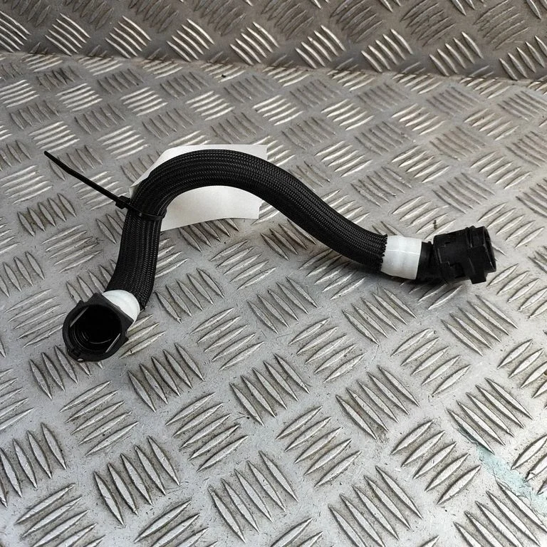 Motora dzesēšanas caurule (-es)/šļūtene (-es) 9844012680