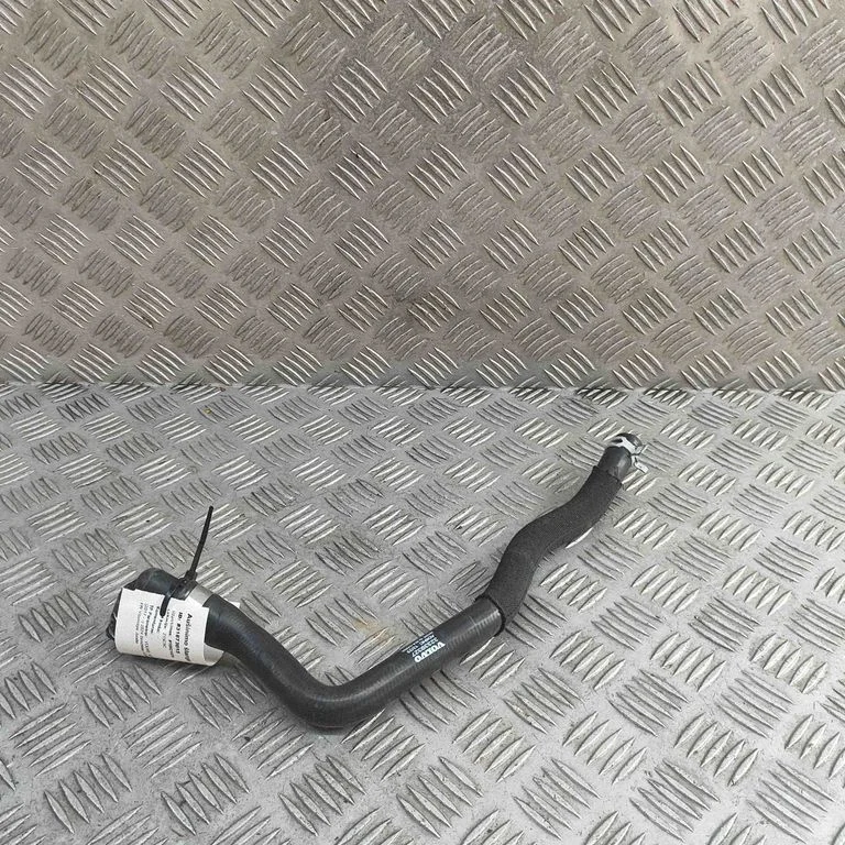 Motora dzesēšanas caurule (-es)/šļūtene (-es) 32339327