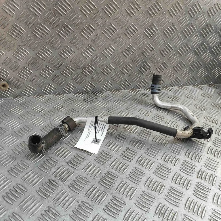 Motora dzesēšanas caurule (-es)/šļūtene (-es) 7P0819858E