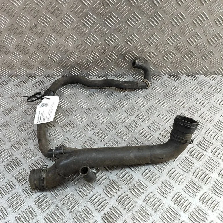 Engine coolant pipe/hose – Land Rover Range Rover Sport L494 (2013-)