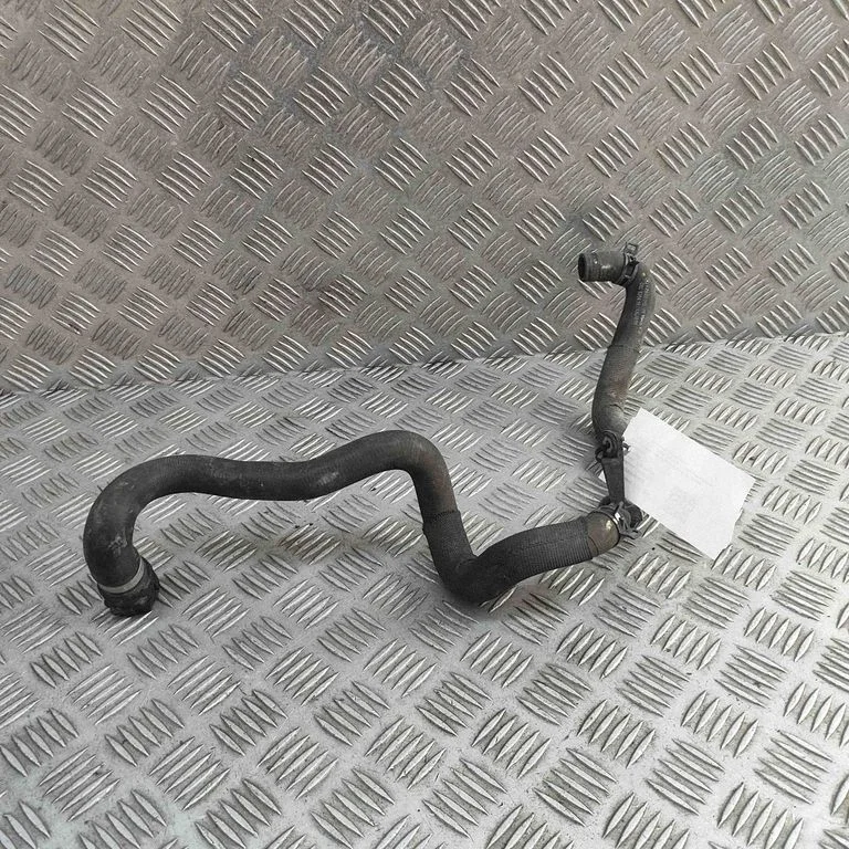 Mootori jahutusvedeliku toru / voolik – Mercedes-Benz C-klass W205 (2014-2021)