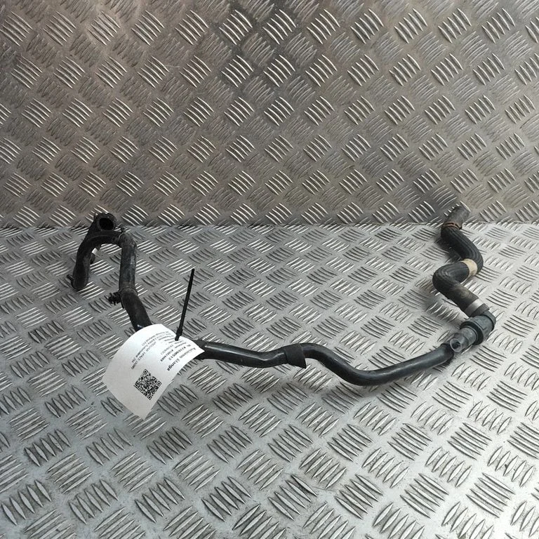 Engine coolant pipe/hose J9D38D148AB