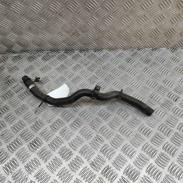 Motora dzesēšanas caurule (-es)/šļūtene (-es) 9307242