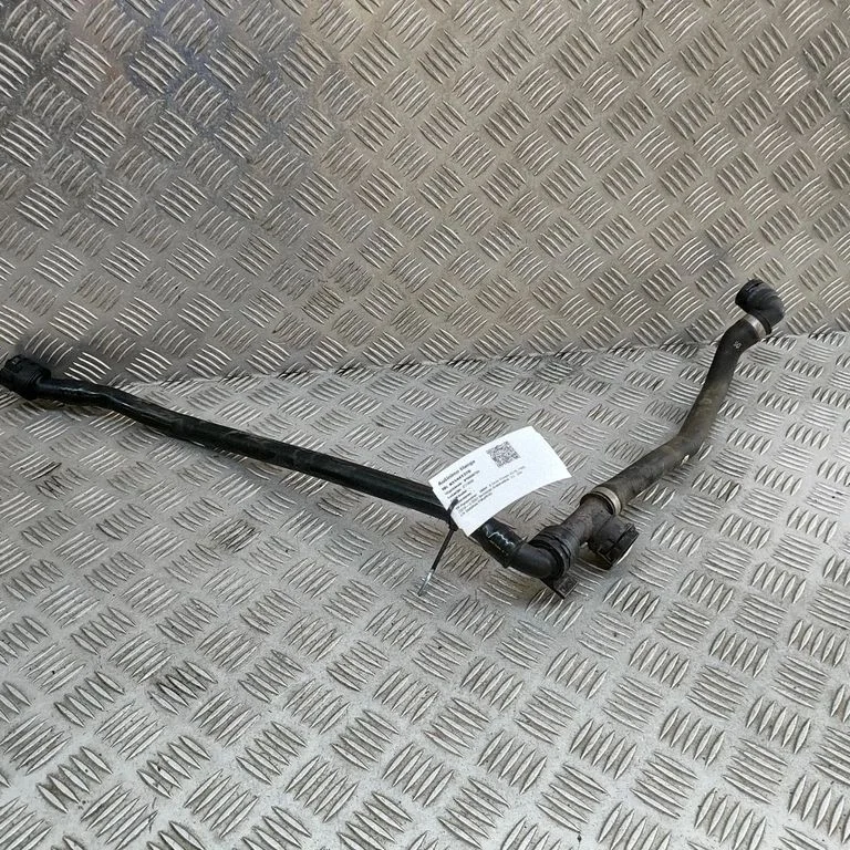 Mootori jahutusvedeliku toru / voolik – BMW Series 8 M8 F91 F92 G14 G15 (2019-)