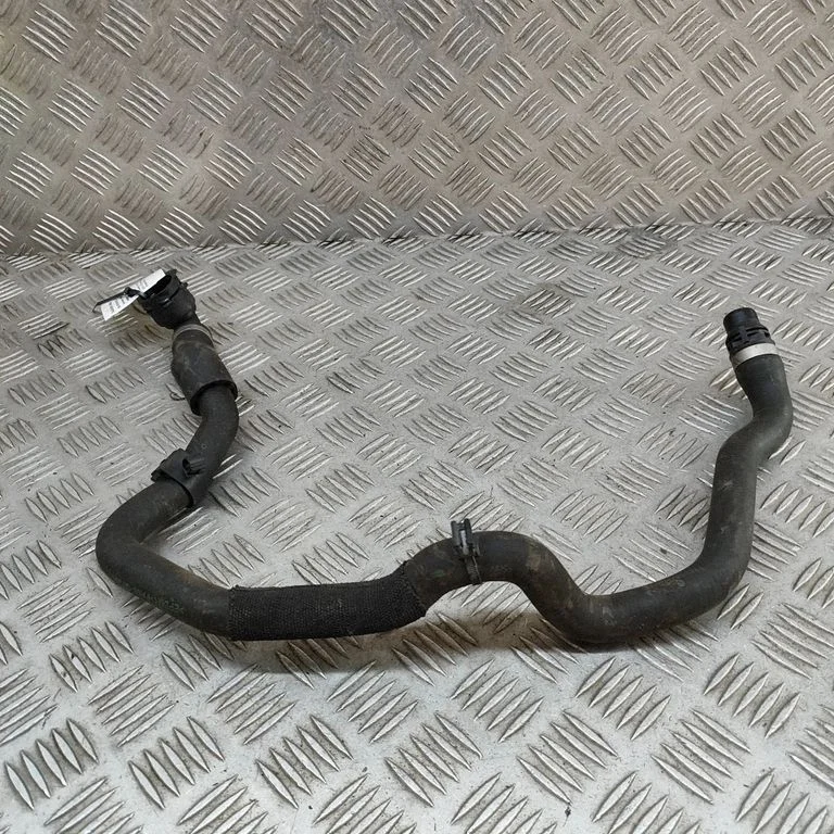 Mootori jahutusvedeliku toru / voolik – BMW Series 8 M8 F91 F92 G14 G15 (2019-)