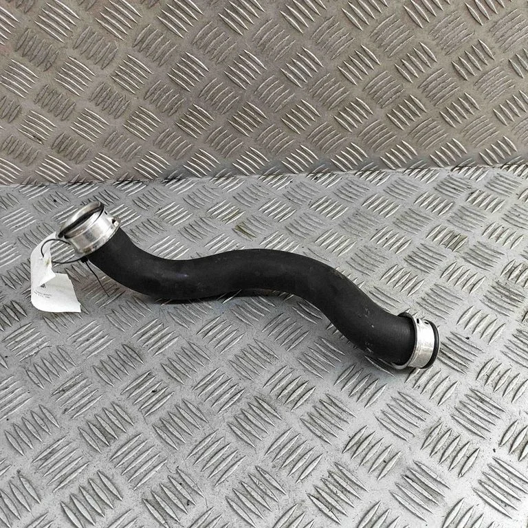 Przewody układu chłodzenia silnika A2045011582