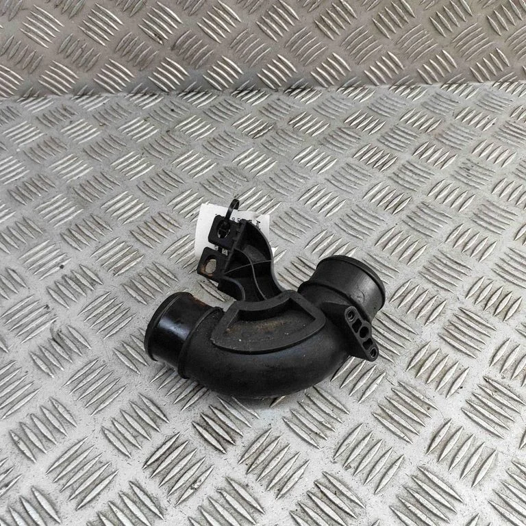 Engine coolant pipe/hose – Mercedes-Benz ML-Class W163 (1997-2005)