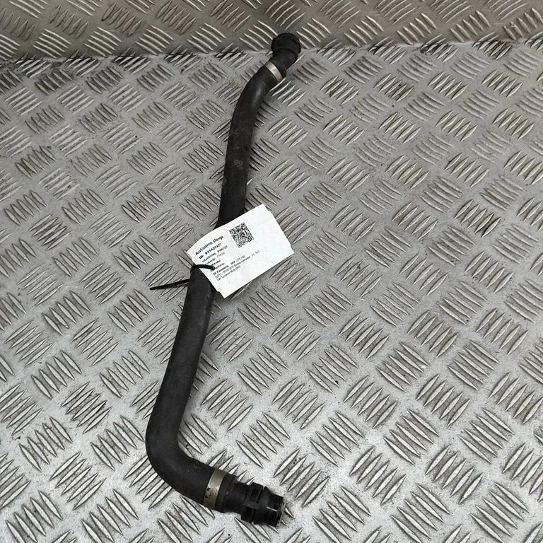 Motora dzesēšanas caurule (-es)/šļūtene (-es) 9307240