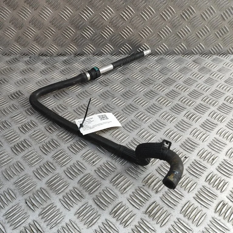 Motora dzesēšanas caurule (-es)/šļūtene (-es) 6G338003EC