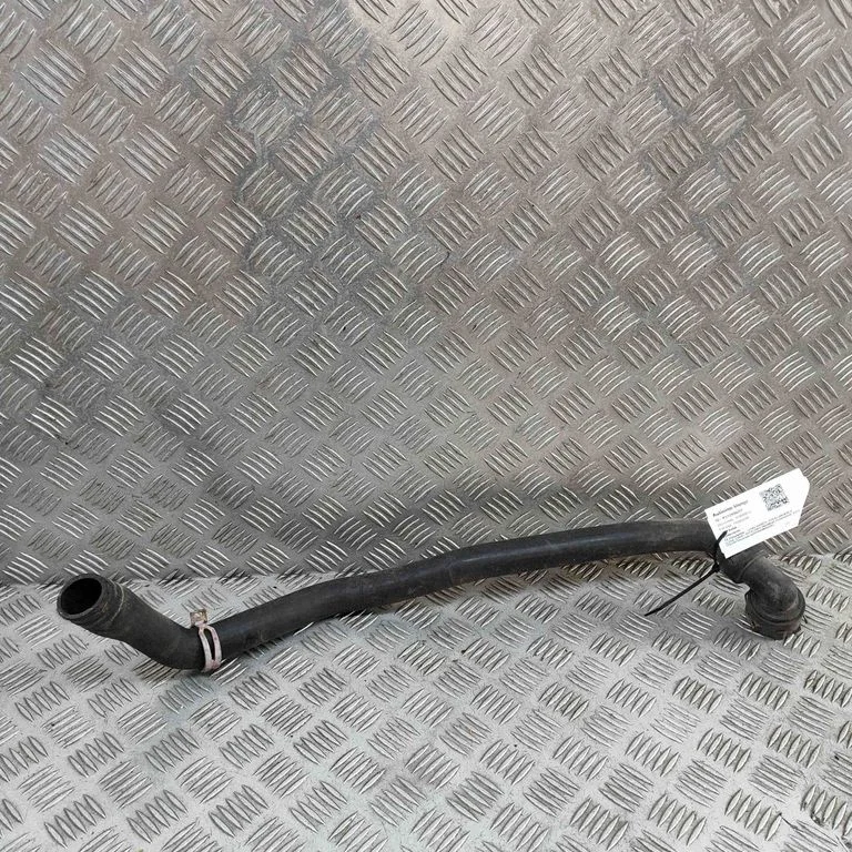 Motora dzesēšanas caurule (-es)/šļūtene (-es) 6G918260MC