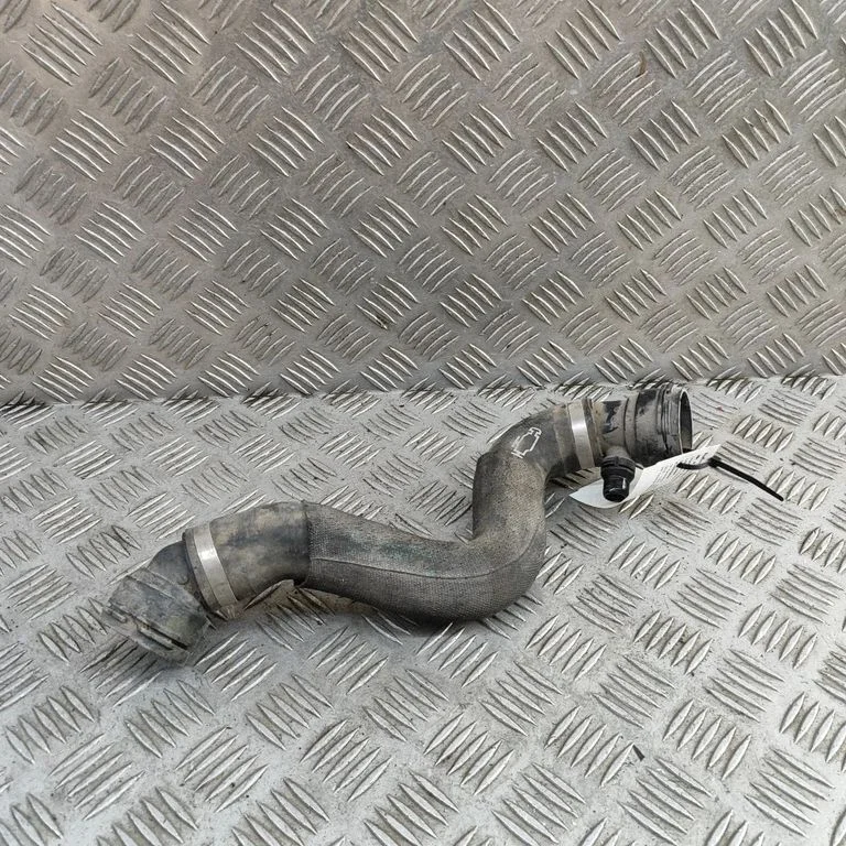 Engine coolant pipe/hose 8089679