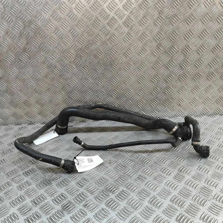 Motora dzesēšanas caurule (-es)/šļūtene (-es) 9221117
