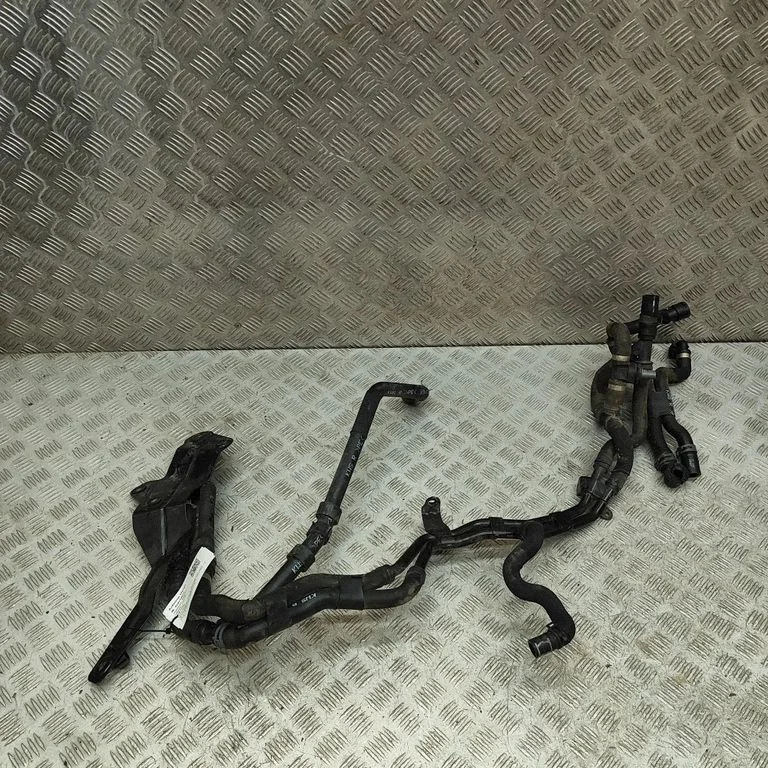 Motora dzesēšanas caurule (-es)/šļūtene (-es) 5Q0820507L