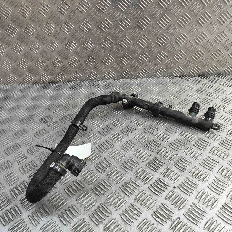 Motora dzesēšanas caurule (-es)/šļūtene (-es) 9854815480