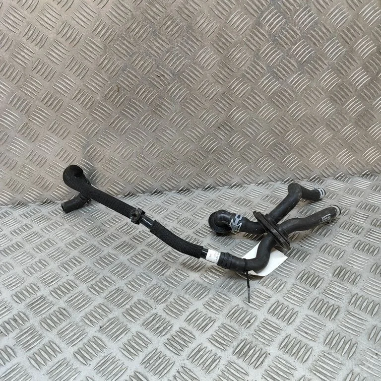 Mootori jahutusvedeliku toru / voolik 4KR122109H – Audi RS Q8 (2019-)