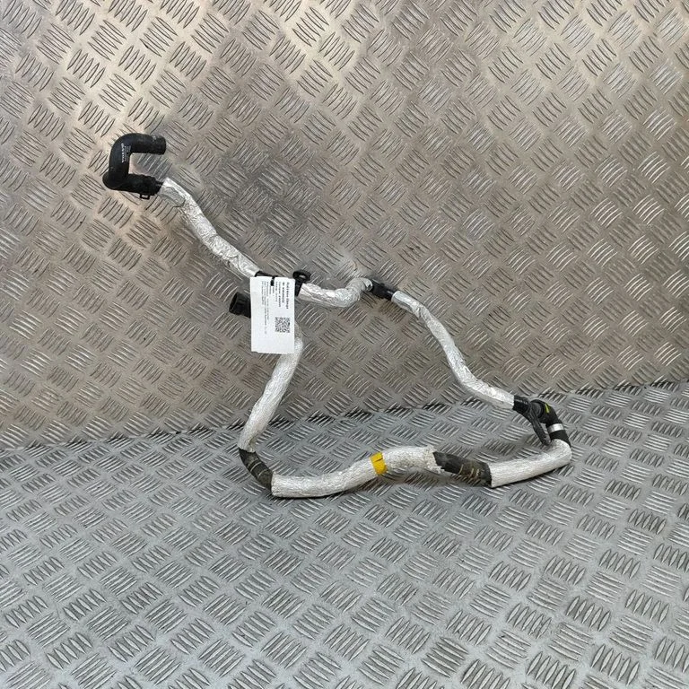 Motora dzesēšanas caurule (-es)/šļūtene (-es) 32252375