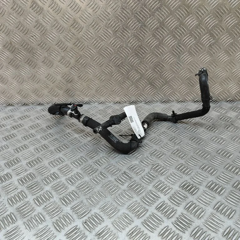 Mootori jahutusvedeliku toru / voolik 4KR819316B – Audi RS Q8 (2019-)