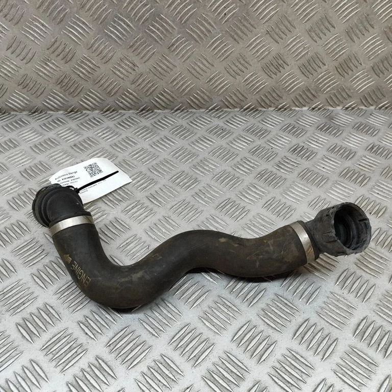 Motora dzesēšanas caurule (-es)/šļūtene (-es) A2055017484