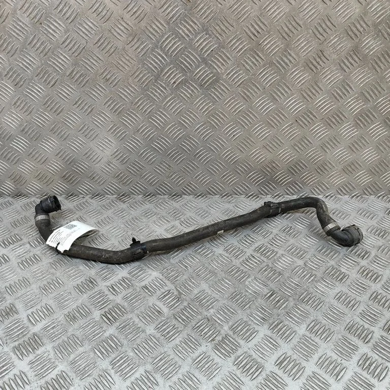 Motora dzesēšanas caurule (-es)/šļūtene (-es) 9894739
