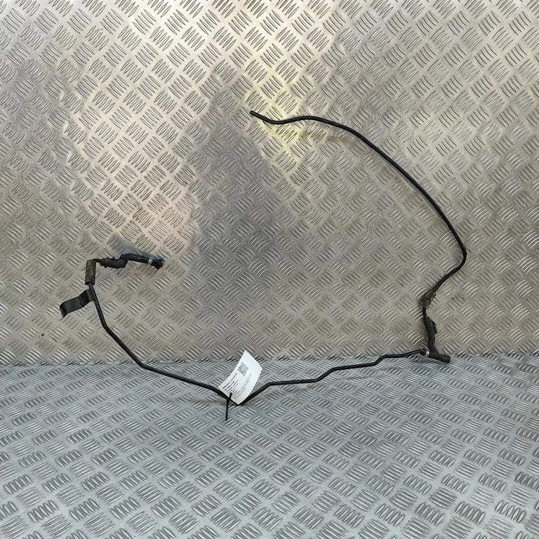 Motora dzesēšanas caurule (-es)/šļūtene (-es) 95810632001