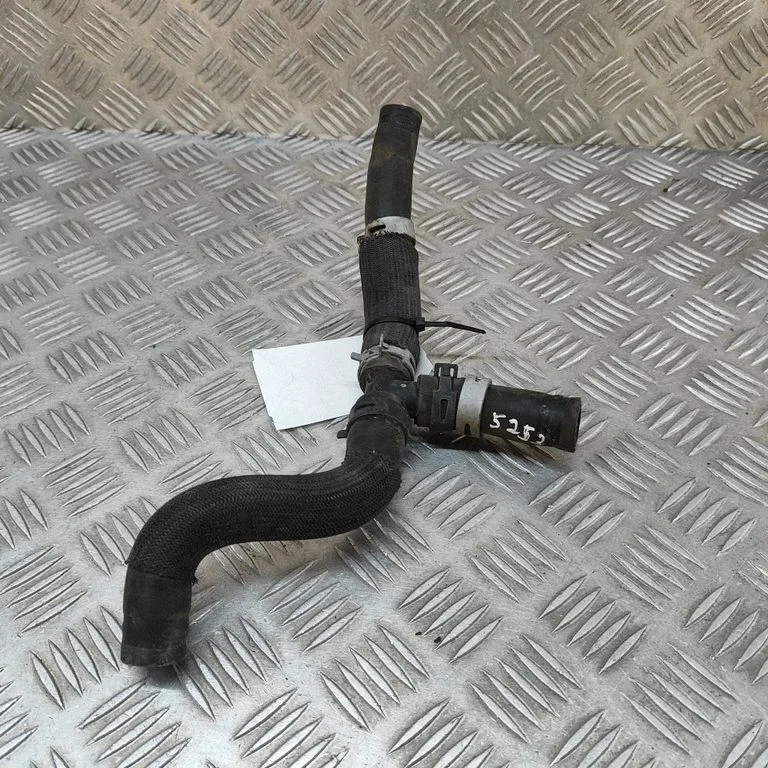 Motora dzesēšanas caurule (-es)/šļūtene (-es) 215015SH0A