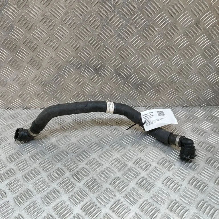 Motora dzesēšanas caurule (-es)/šļūtene (-es) A2978307102